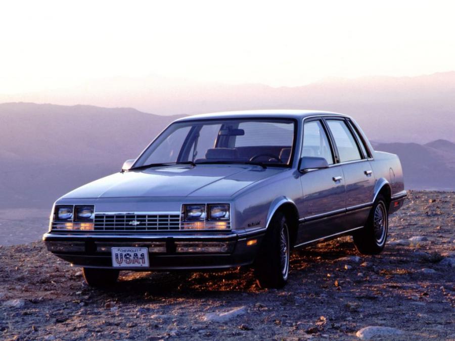  Chevrolet Celebrity Sedan (W19) 1982 года  (фото 6 из 13)